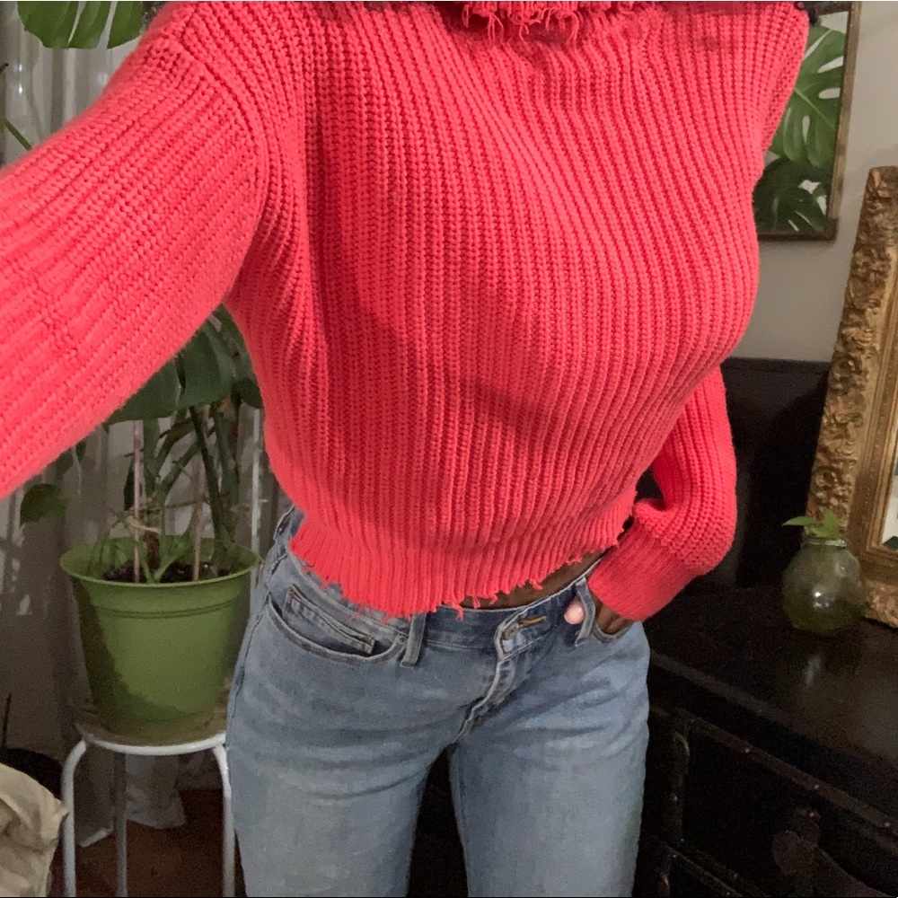 Cozy Cropped turtle neck✨ - Picture 3 of 4